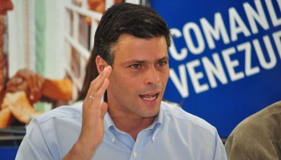 Leopoldo López, opositor venezolano se entrega a las autoridades