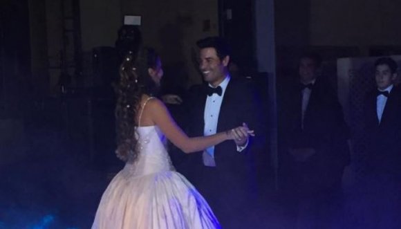Así celebró Chayanne los 15 años de su hija (Video)