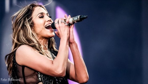 JLo le envió este mensaje a Marc en pleno show