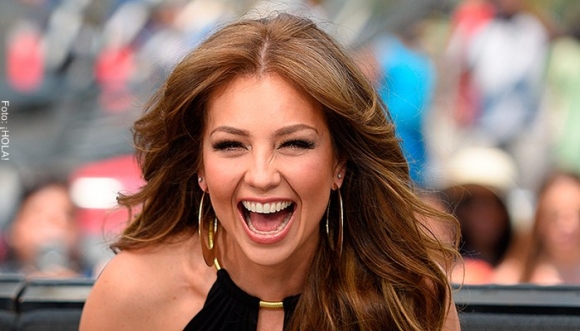 Thalía luce irreconocible tras "cambio de look"