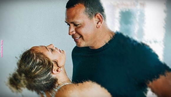 Esta foto de JLo y su novio genera “amores y odios”
