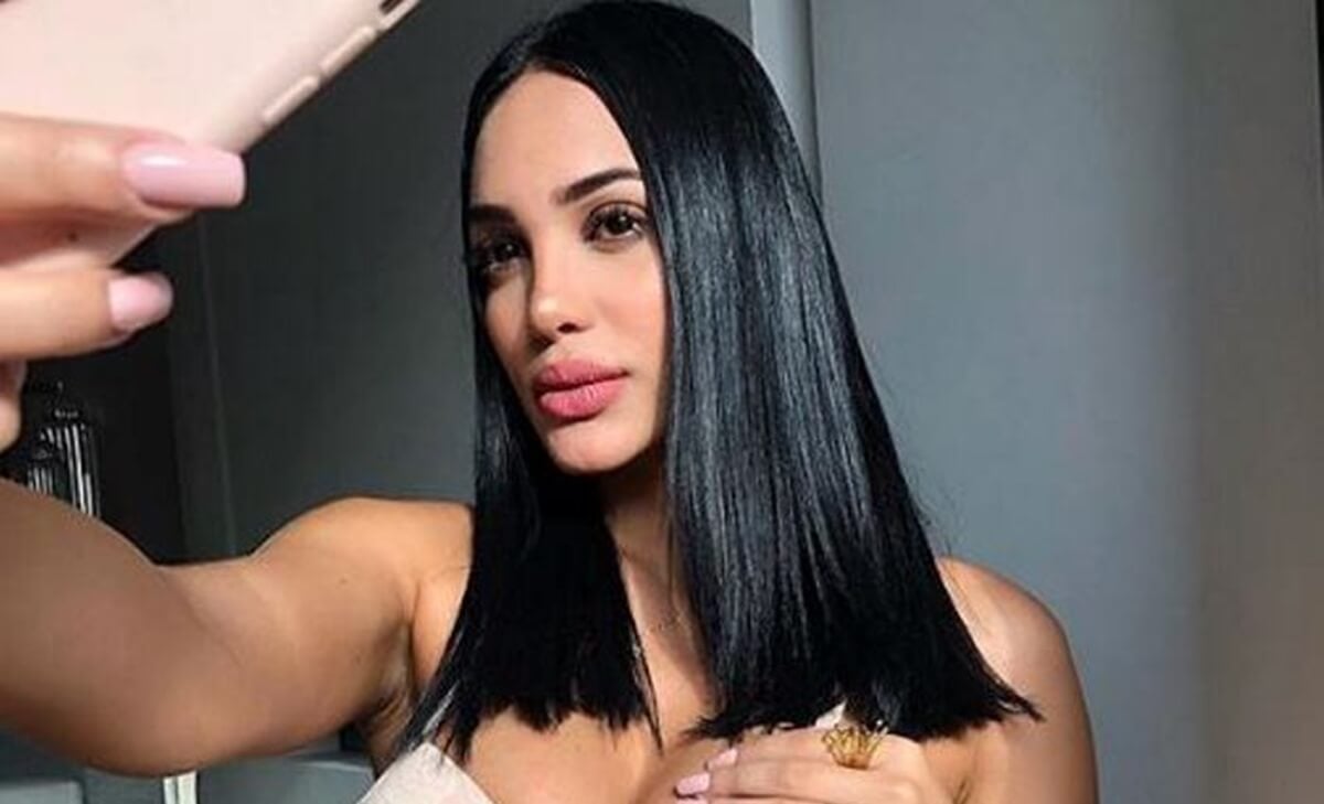 Andrea Valdirí se lanza como cantante y esto fue lo que mostró - Vibra