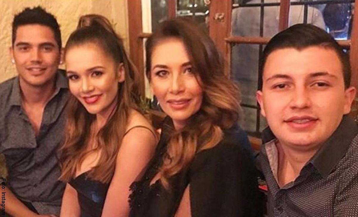 Las provocativas fotos de la mamá de Lina Tejeiro