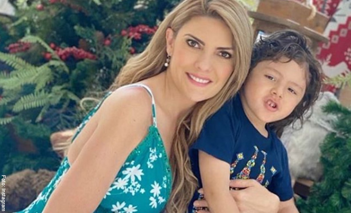 Ana Karina Soto recibió comentarios negativos por hacer esto con su hijo