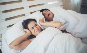 Tips para dejar de roncar y dormir sin molestar a nadie