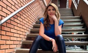 Ana Karina Soto mostró sus pies y las críticas no se hicieron esperar