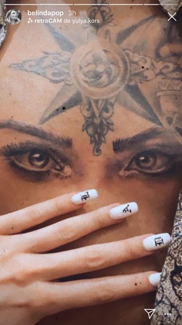 El resultado final del tatuaje de Christian Nodal con los ojos de Belinda.