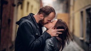 Beso francés, aprende a darlo