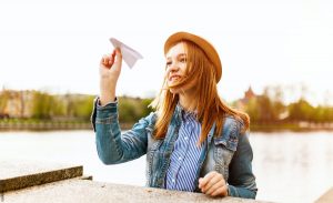 Cómo hacer un avión de papel para divertirte