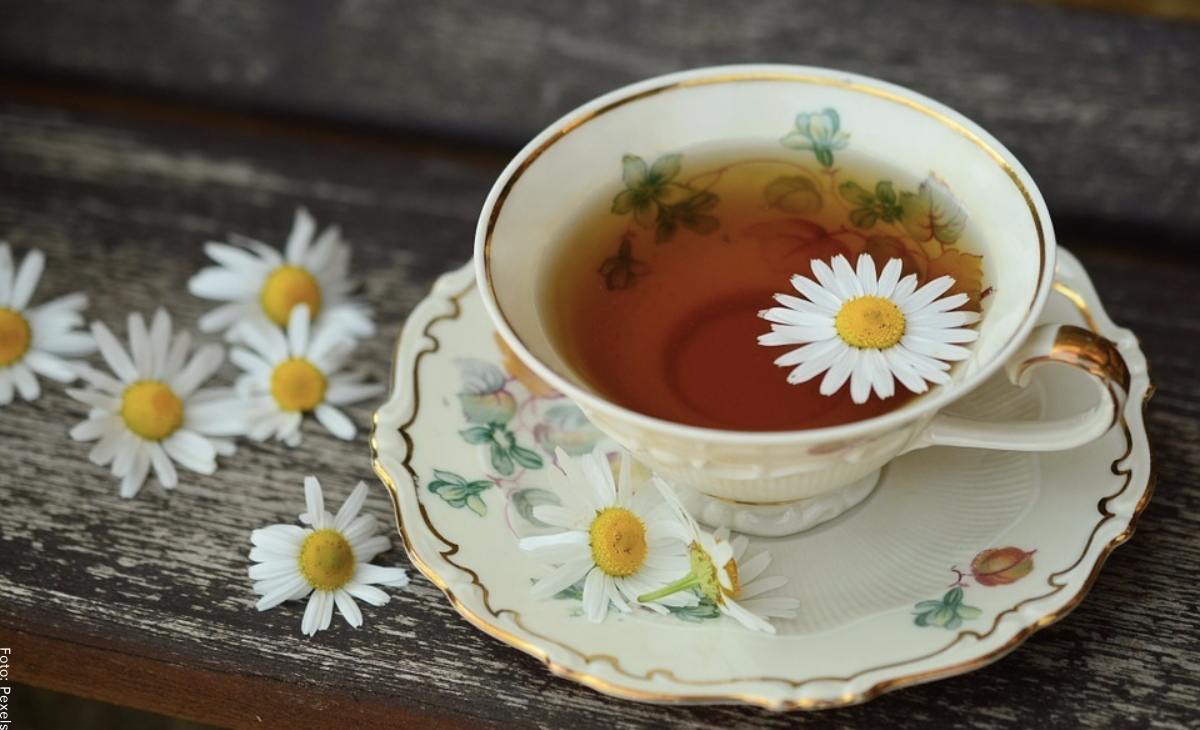 Para qué sirve el té de manzanilla, propiedades y beneficios