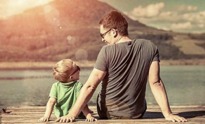 Poemas del día del padre: regálale bonitos versos