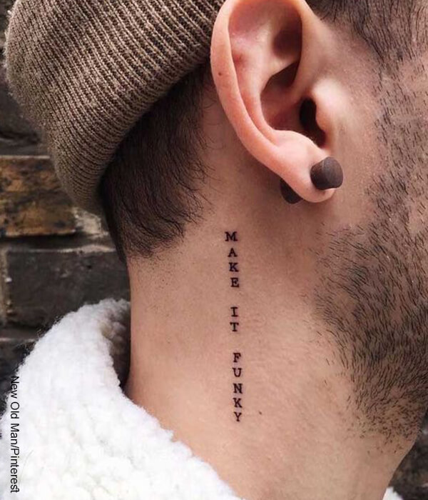 Foto de una persona con un tatuaje en el cuello que ilustra frases para tatuajes de hombres