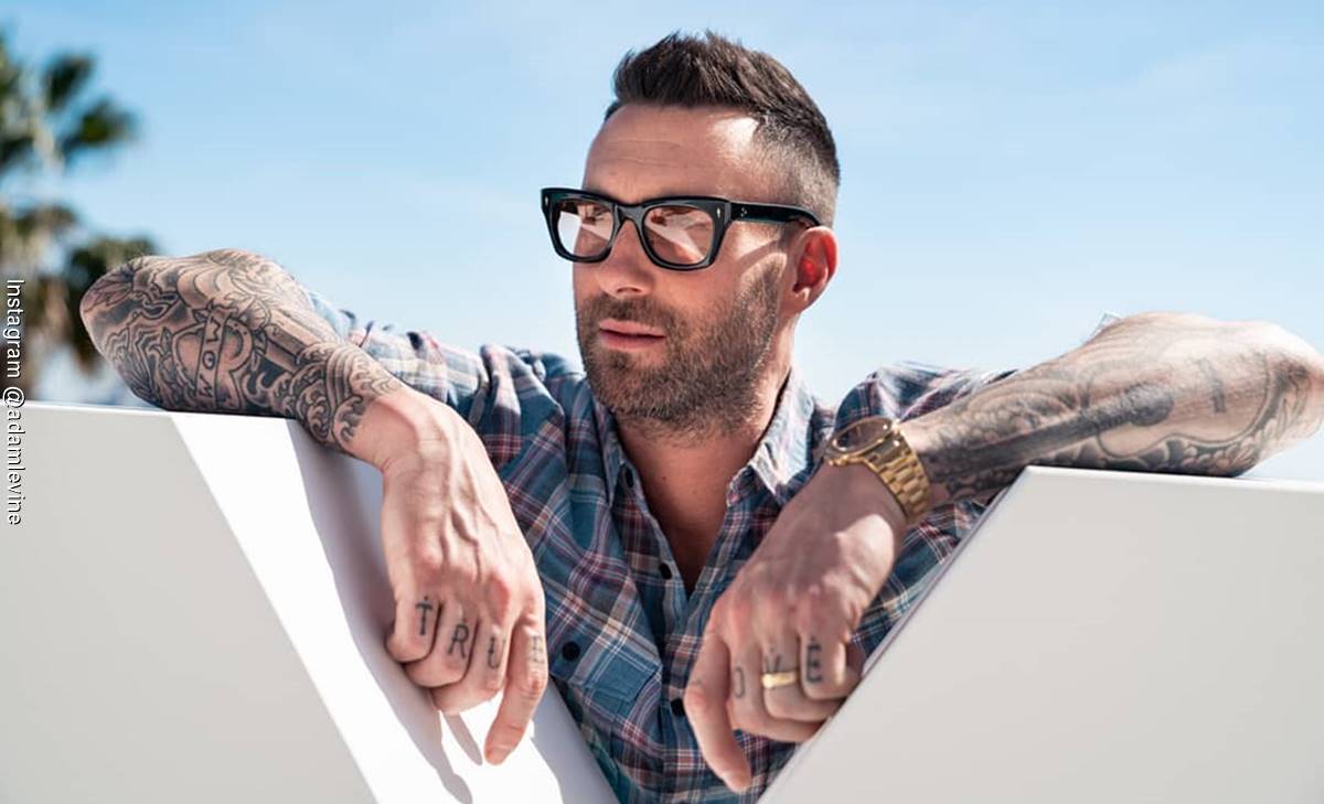 Adam Levine de Maroon 5 ¿exageró con nuevo tatuaje?