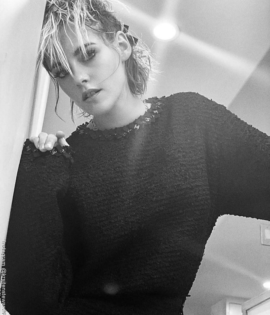 Foto de Kristen Stewart a blanco y negro
