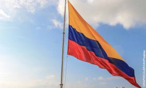 El verdadero significado de poner la bandera de Colombia al revés