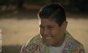 Niño famoso del Oxxo ahora se estrena en el reguetón