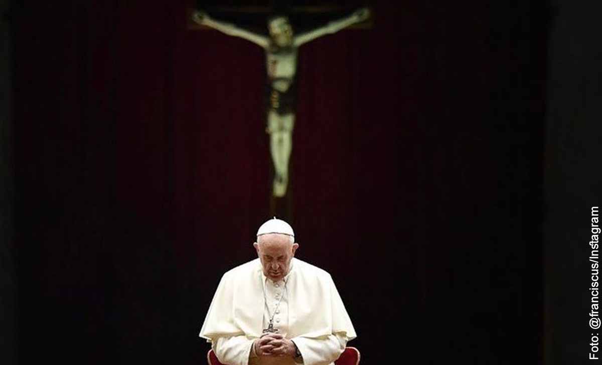 Papa Francisco defiende “el derecho a manifestarse pacíficamente”