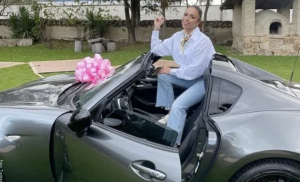 Epa Colombia mostró su lujosa colección de carros