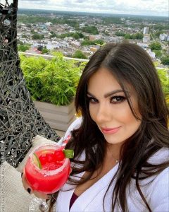 Famosos colombianos que más facturan en Onlyfans