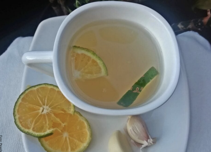 Foto de té de ajo con limón