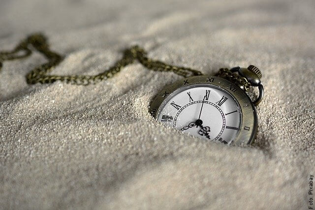 foto de reloj en la arena
