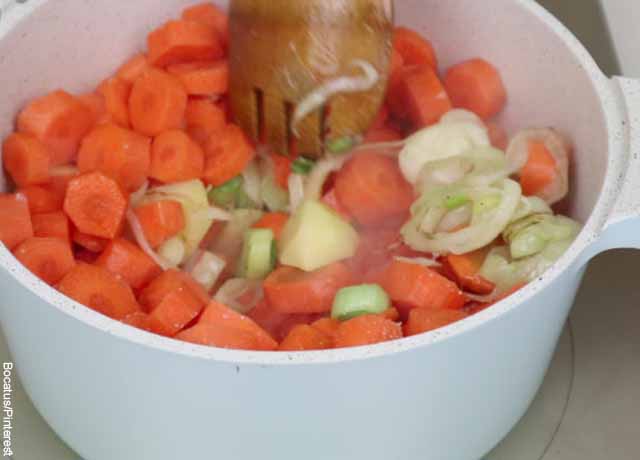 Cómo hacer crema de zanahoria con un toque muy especial