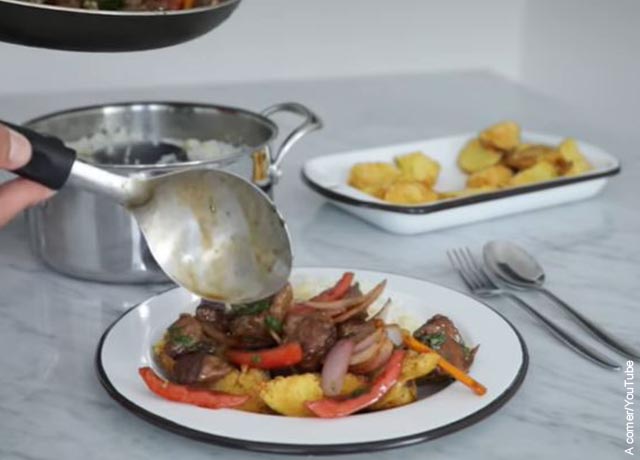 Foto de vegetales en un plato que revela las recetas de carne