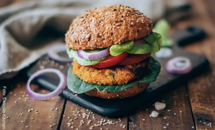 Foto de hamburguesa de quinoa