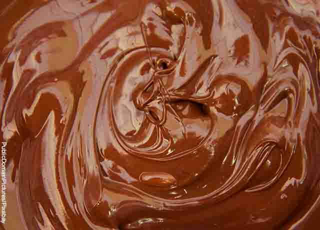 Foto de chocolate líquido que muestra lo que es soñar con chocolate