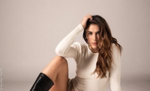 Daniela Ospina respondió a las críticas por sus fotos ligera de ropa