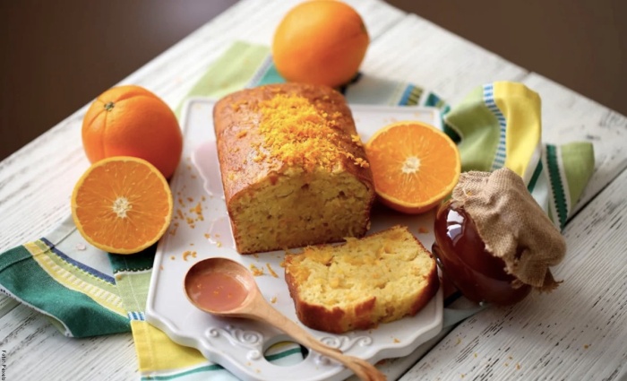Foto torta de naranja esponjosa