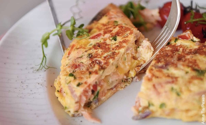 Foto de omelette con jamón y queso