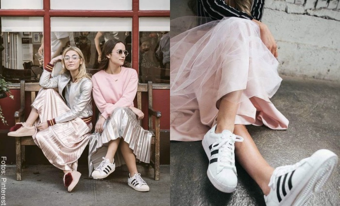 Foto combinar falda larga con tenis