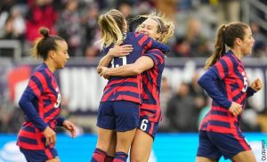 La selección femenina de fútbol de EE.UU. ganará lo mismo que la masculina