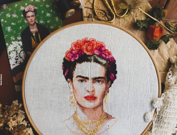 Foto de ilustración Frida Kahlo