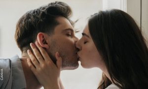 Cómo saber si un beso es sincero con unas pocas señales