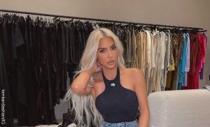 Kim Kardashian tiene una bodega gigante para su ropa, ¡el sueño de muchas!