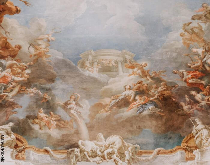Foto de una pintura del cielo con muchos ángeles volando entre las nubes