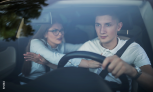 El bluetooth del carro delató a un hombre infiel; ¡así es!