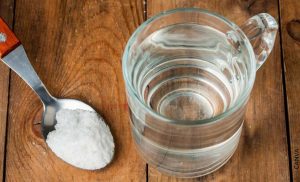 ¿Para qué sirve el agua con sal? Remedio fácil y efectivo