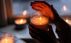 A qué hora se prenden las velas para mejorar las energías