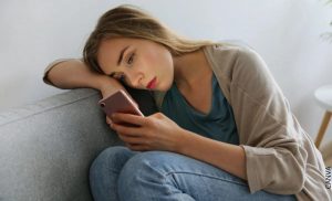 Cómo terminar una relación por chat y hacer el menor daño