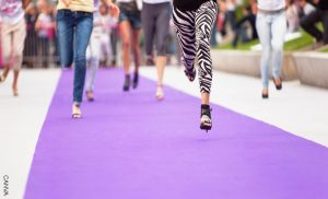 La curiosa carrera en tacones que se realiza en Paraguay