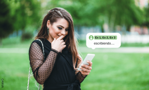 Mujer hizo grupo de WhatsApp con sus ex para preguntarles cómo fue de novia