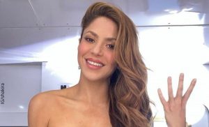 Shakira protagonizó comercial en el que se vuela de una grabación