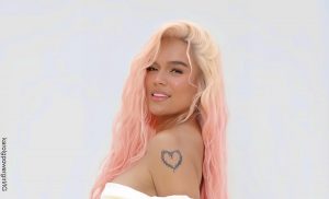 Karol G lloró en concierto de California. ¿Qué pasó?