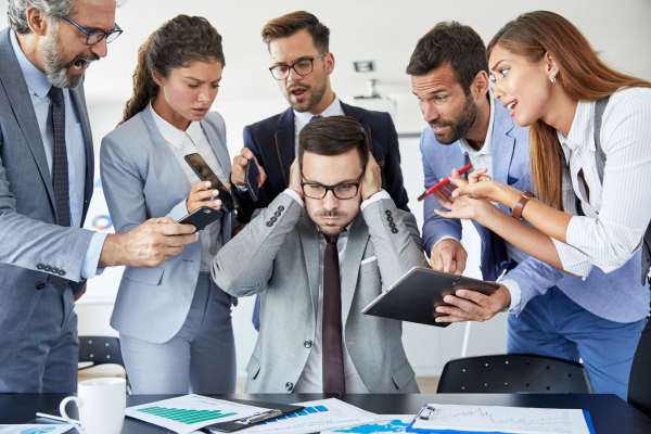 10 ejercicios de respiración para reducir el estrés laboral