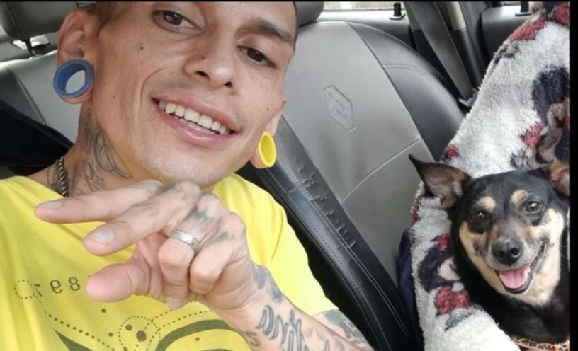 Mensajes de despedida dirigidos a Javier Acosta