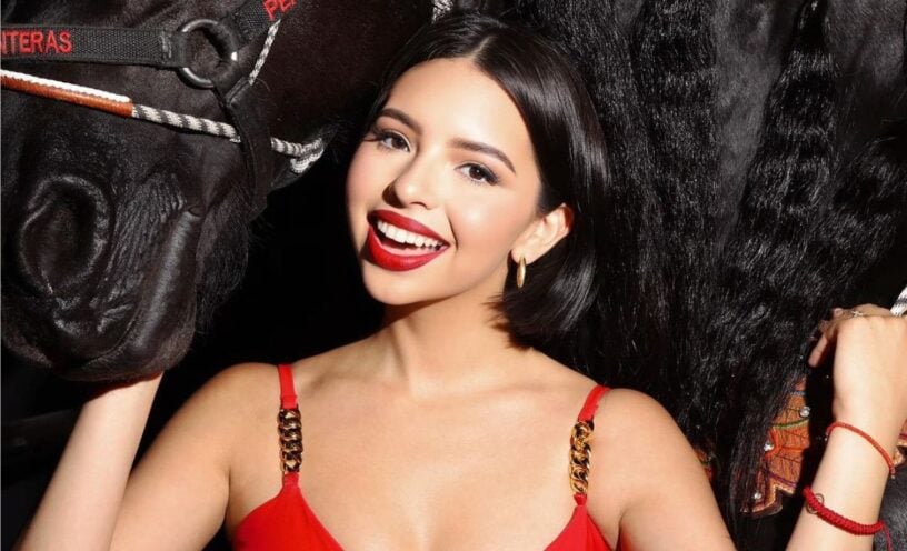 Ángela Aguilar se tatuó las iniciales de Christian Nodal