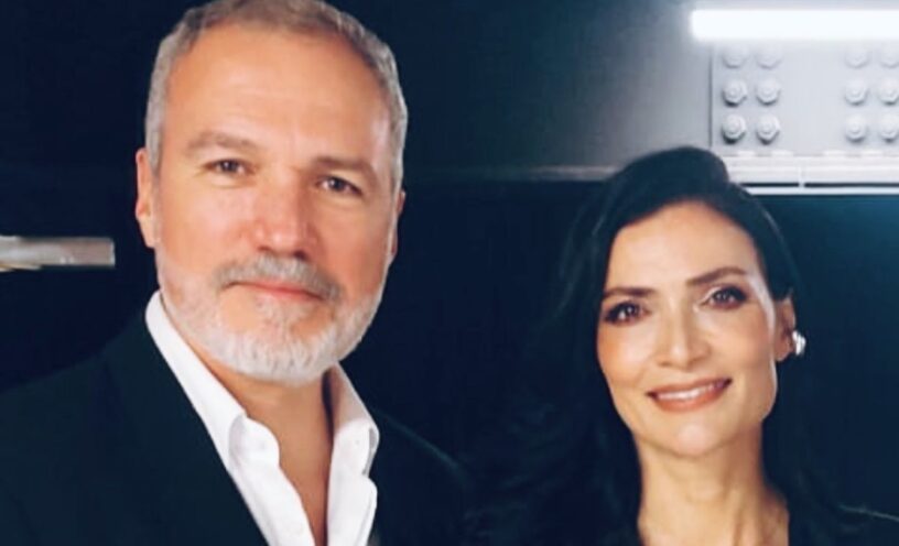 beso entre Ana María Orozco y Salvador del Solar